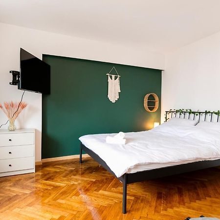 Chmielna - 250M Od Zlotych Tarasow, 350M Od Dworca Centralnego - Wifi - Smart Tv 55 Cali - Better Rental Varşovia Exterior foto