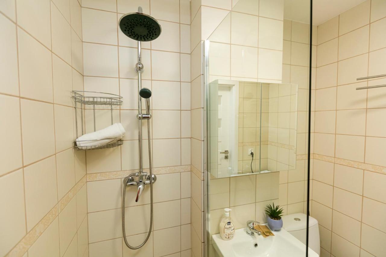 Chmielna - 250M Od Zlotych Tarasow, 350M Od Dworca Centralnego - Wifi - Smart Tv 55 Cali - Better Rental Varşovia Exterior foto
