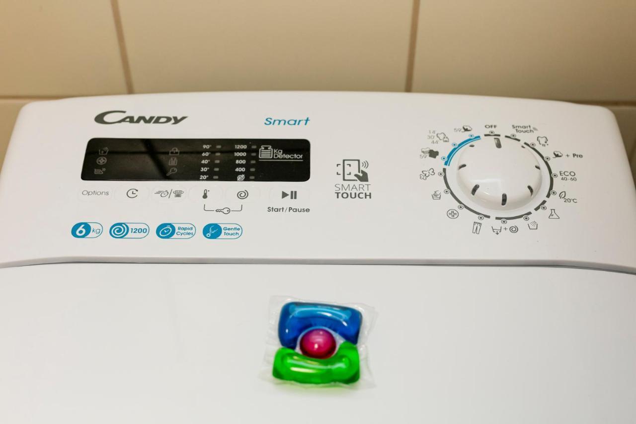 Chmielna - 250M Od Zlotych Tarasow, 350M Od Dworca Centralnego - Wifi - Smart Tv 55 Cali - Better Rental Varşovia Exterior foto