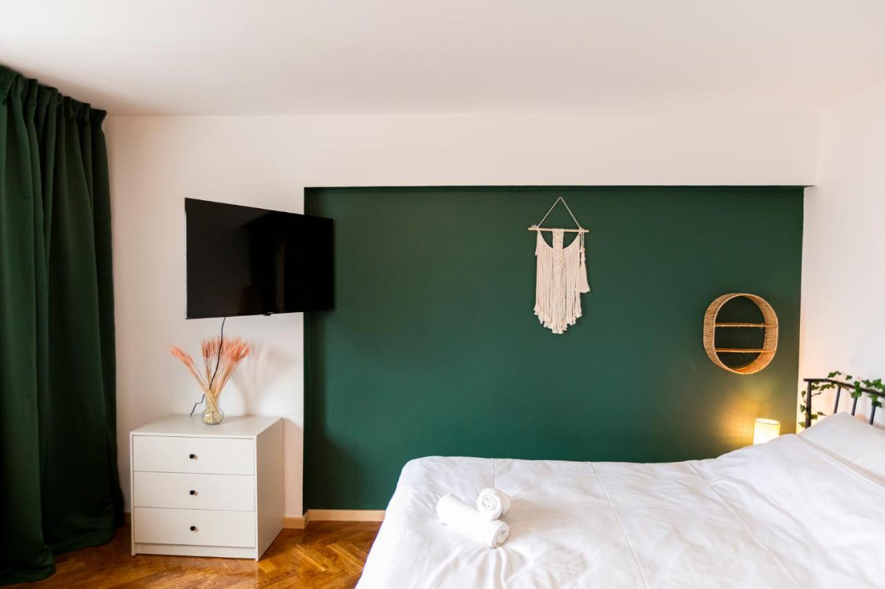Chmielna - 250M Od Zlotych Tarasow, 350M Od Dworca Centralnego - Wifi - Smart Tv 55 Cali - Better Rental Varşovia Exterior foto