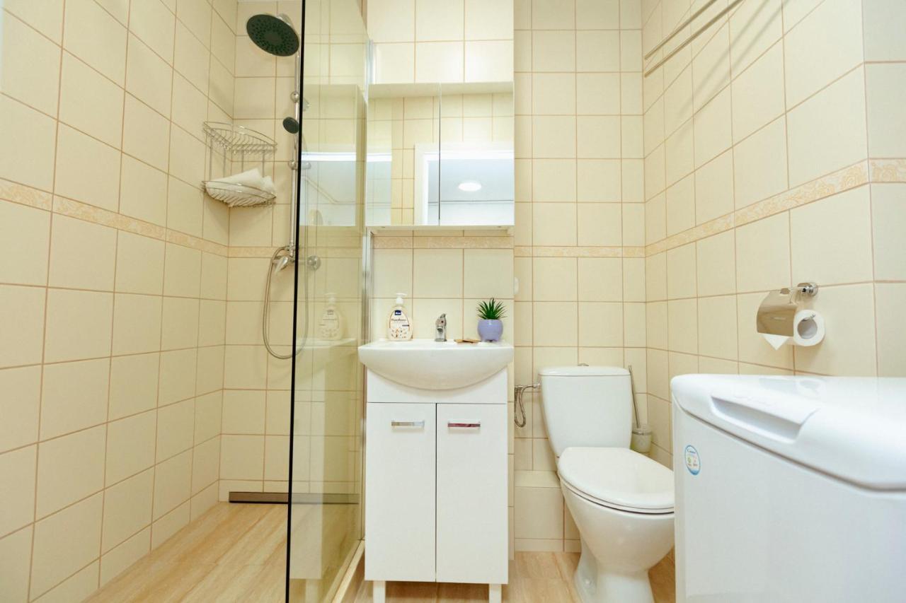 Chmielna - 250M Od Zlotych Tarasow, 350M Od Dworca Centralnego - Wifi - Smart Tv 55 Cali - Better Rental Varşovia Exterior foto